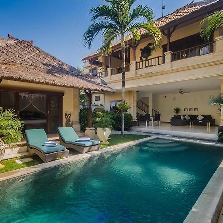 Villa Krisna Семиняк Екстериор снимка