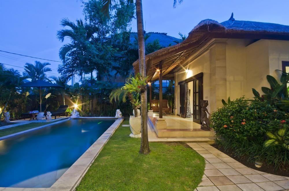 Villa Krisna Семиняк Екстериор снимка