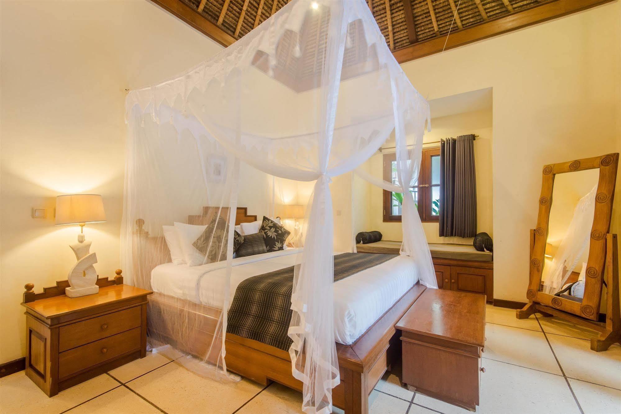 Villa Krisna Семиняк Екстериор снимка
